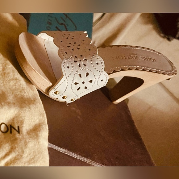 Louis Vuitton White and Brown Leather and Wood Mules NWOT - Picture 5 of 6